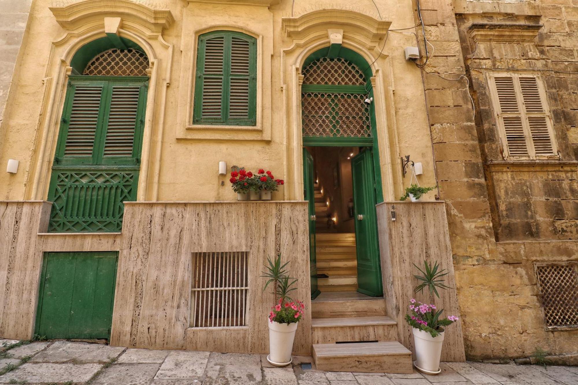 The Knight - Heritage & Art Home At Birgu Square Exterior photo